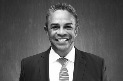 Evan D. Bull rounded-tr-2sm rounded-tl-2sm